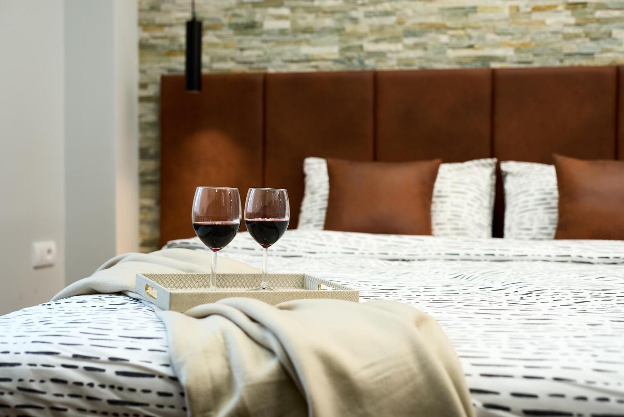 Brent Collection - Apartments In City Center Novi Sad Exterior foto